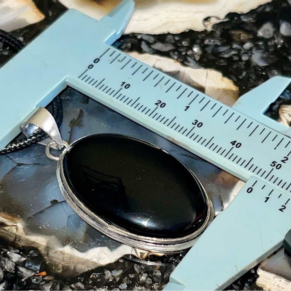 Black Onyx Pendant 1 7/8” - Picture 11 of 13